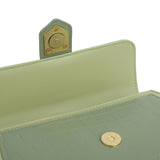 綠色彷皮鱷魚紋貼袋搭帶金屬綴飾翻蓋斜背包