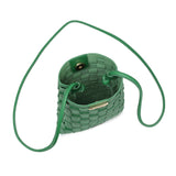 綠色彷皮編織設計磁扣開口斜背手機包