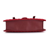 紅色絨面典雅氣質矢絣箭紋絎縫圓釘扣帶設計側背包