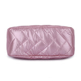 粉色彷皮珍珠光感柔軟舒適菱格絎縫拉鍊斜背包