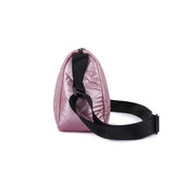 粉色彷皮珍珠光感柔軟舒適菱格絎縫拉鍊斜背包