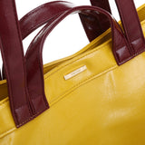 黃色彷皮皺感光澤雙帶設計百搭兩用包