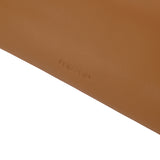 棕色彷皮金屬F形對合式吻扣設計斜背包